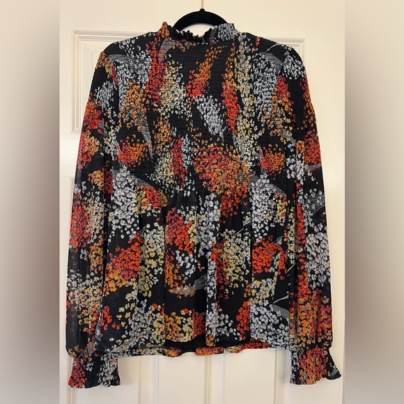 Anthropologie Akemi+Kim V-Neck Balloon Sleeve Floral Chiffon Smocked Top Size M - Picture 4 of 10